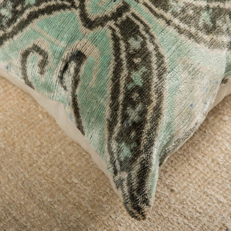 Modern Velvet Green Sofa Pillow-Turkish Rugs-Oriental Rugs-Kilim Rugs-Oushak Rugs